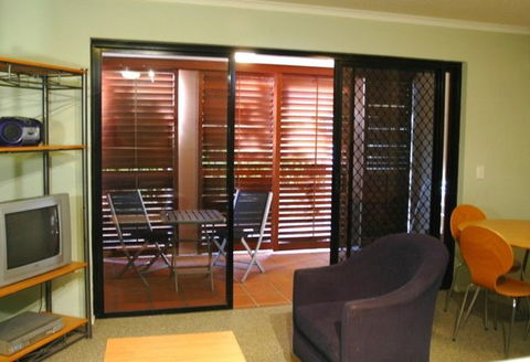 Spring Hill Gardens Apartments - Cruises Travel 1