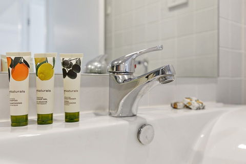 Astra Apartments Parramatta - Tourism Guide 1