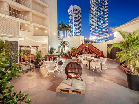 Novotel Surfers Paradise - Cruises Travel 0