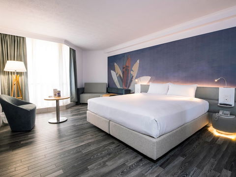 Novotel Surfers Paradise - Cruises Travel 2