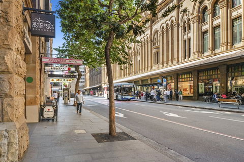 Sydney Hotel QVB - Cruises Travel 1