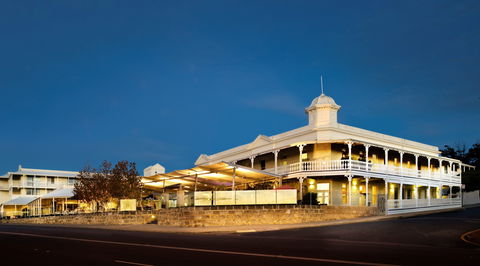 Tradewinds Hotel - Cruises Travel 0