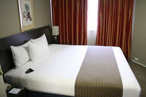 Pavilion On Northbourne - Tourism Guide 13