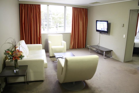 Pavilion On Northbourne - Tourism Guide 5