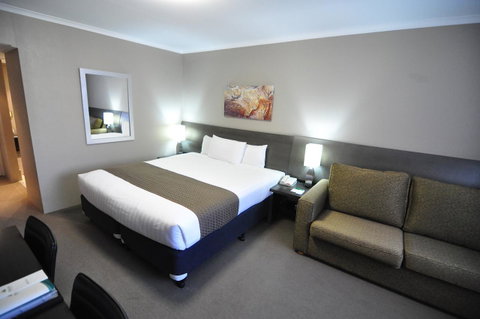 Pavilion On Northbourne - Tourism Guide 19