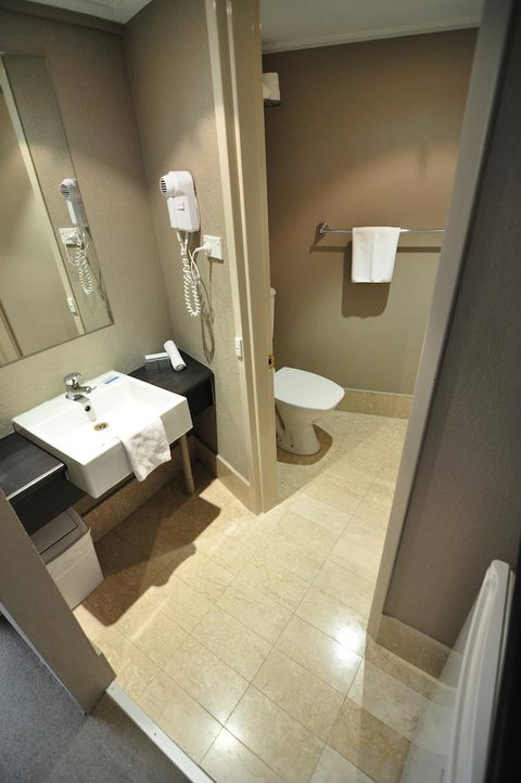 Pavilion On Northbourne - Tourism Guide 20