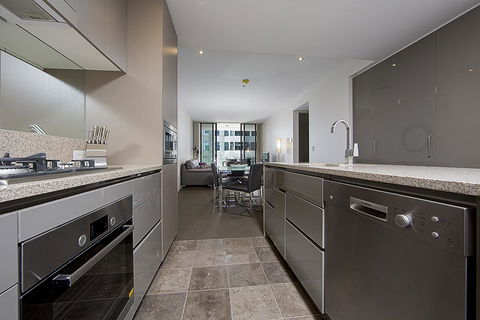 Manhattan 303 Canberra City ACT - Travel Search 34