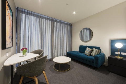 Mercure Canberra Belconnen - Tourism Guide 12