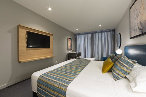 Mercure Canberra Belconnen - Tourism Guide 9