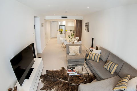 KUI - Manhattan Apartments - Travel Agents 12
