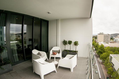 KUI - Manhattan Apartments - Travel Agents 16