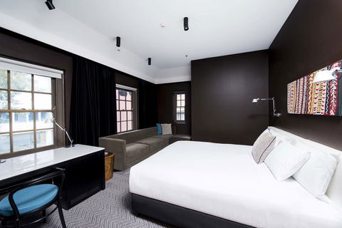 Peppers Gallery Hotel - Travel Search 16