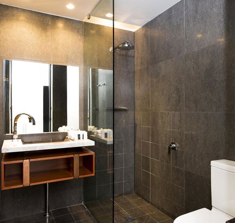 Peppers Gallery Hotel - Travel Search 35