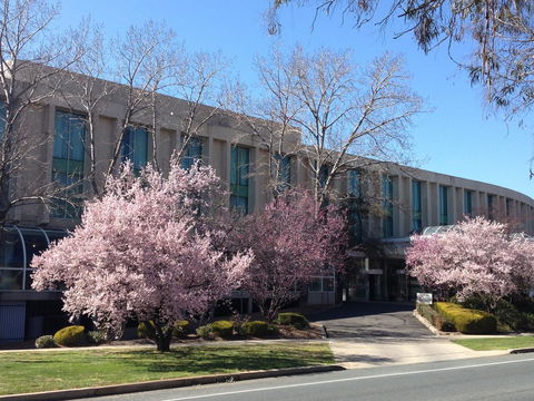 Rydges Canberra - Travel Agents 6