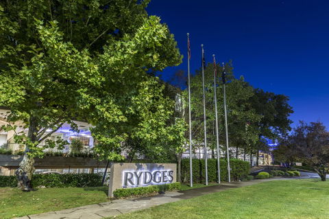 Rydges Canberra - Travel Agents 18