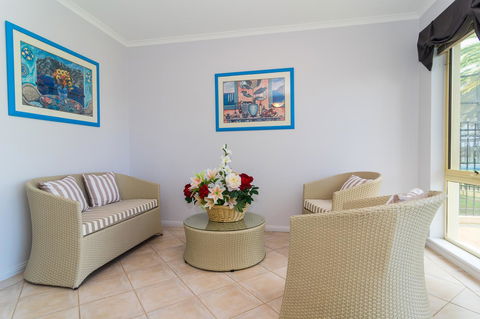 Port Adelaide Harbourside House - Travel Search 4
