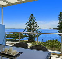 Lakeside Waterfront Apartment 18 The Entrance - Tourism Guide