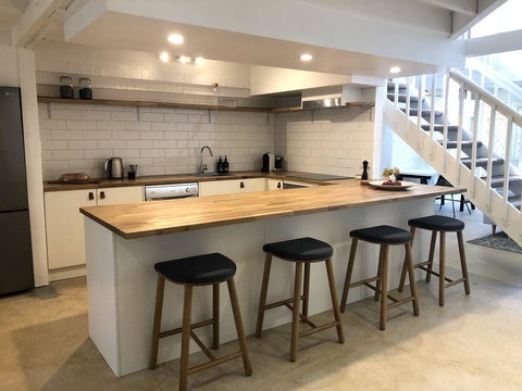 The Loft - Beautiful Central Barossa Apartment - Travel Search 5