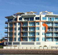 Wallaroo Marina Waterfront Luxe Apartment - Tourism Guide