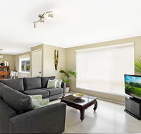 Ainslie Roberts Drive Retreat - Travel Search