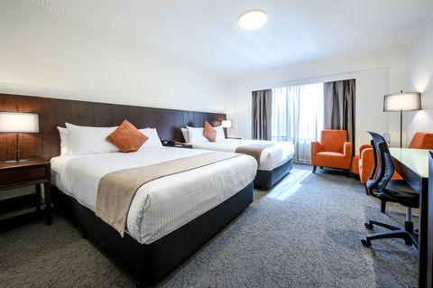 Hotel Grand Chancellor Adelaide - Tourism Guide 13