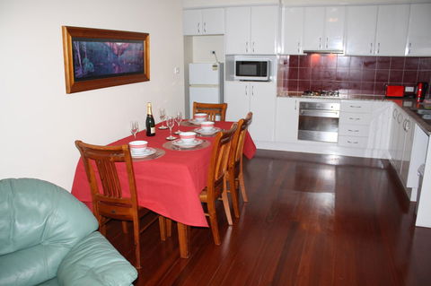 Serenity On Narrabeen Beach - 1Bdr Beachside Retreat - Travel Agents 8
