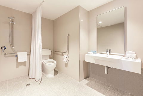 Holiday Inn Express Adelaide City Centre, An IHG Hotel - Travel Agents 10