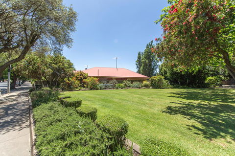 Tanunda\'s Magpie House - Travel Search 30