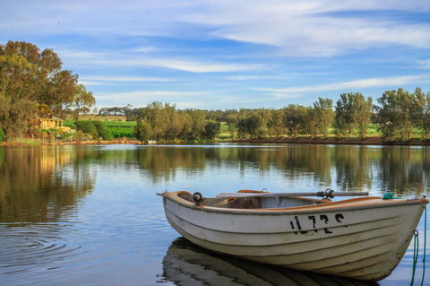 Stonewell Cottages And Vineyards - Cruises Travel 40