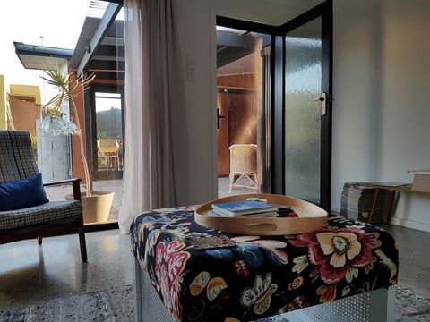 Sinclair Eco House - Cruises Travel 26