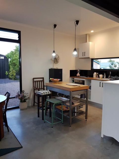 Sinclair Eco House - Cruises Travel 9