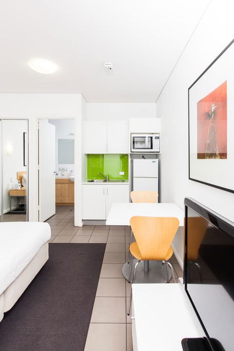Majestic Oasis Apartments - Cruises Travel 27
