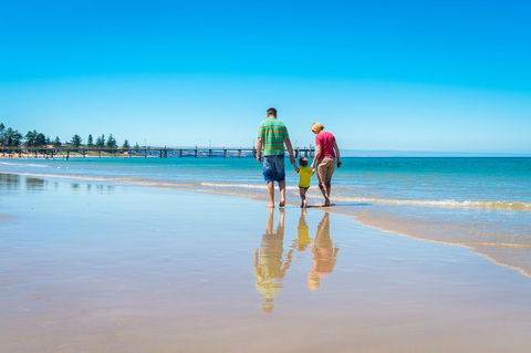 Luxury Beachside Accomodation - Tourism Guide 18