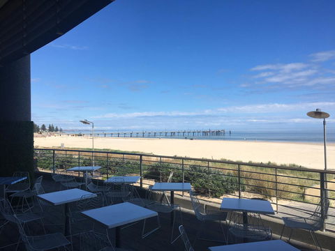 Luxury Beachside Accomodation - Tourism Guide 26