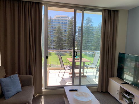 Luxury Beachside Accomodation - Tourism Guide 4