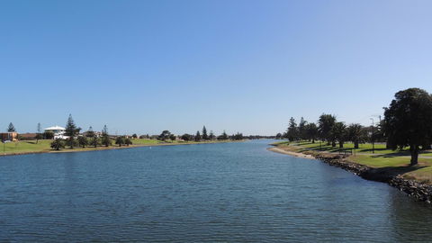 Glenelg - Marina Retreat - Tourism Guide 40