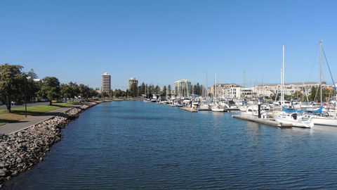 Glenelg - Marina Retreat - Tourism Guide 3