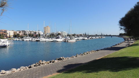 Glenelg - Marina Retreat - Tourism Guide 2