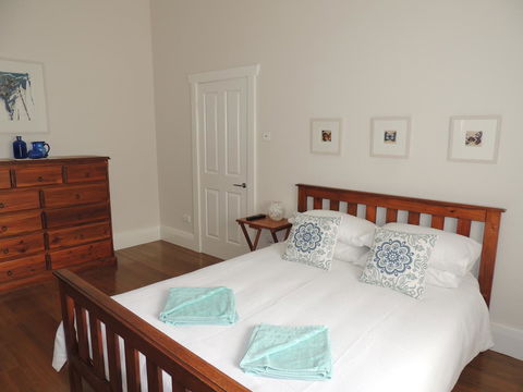 Glenelg - Marina Retreat - Tourism Guide 20
