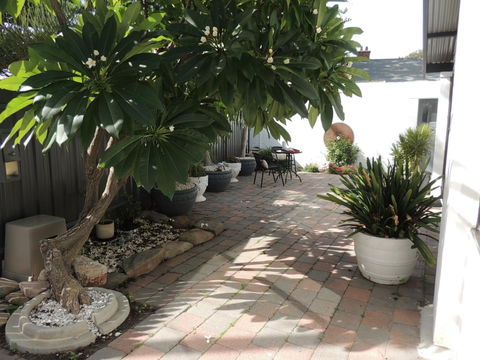 Glenelg - Marina Retreat - Tourism Guide 35