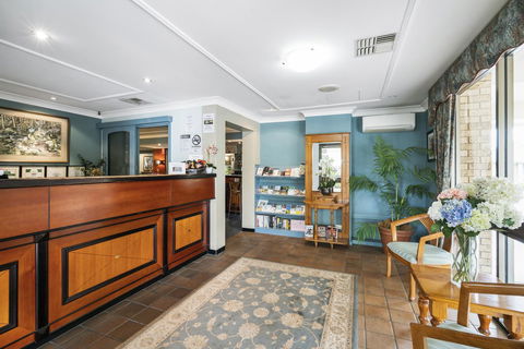 Garden City Motor Inn - Travel Search 4