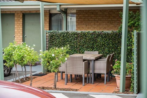 Garden City Motor Inn - Travel Search 39