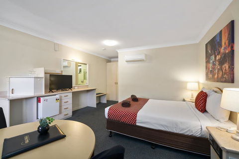 Garden City Motor Inn - Travel Search 16