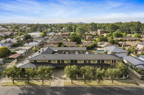 Garden City Motor Inn - Travel Search 2