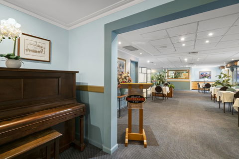 Garden City Motor Inn - Travel Search 7