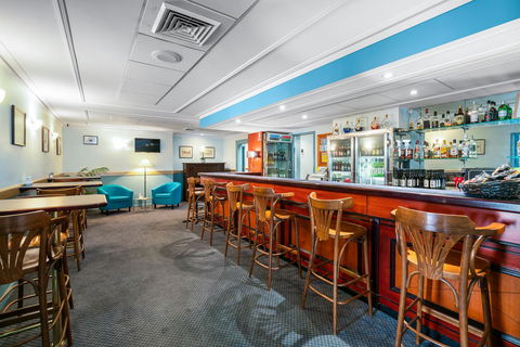 Garden City Motor Inn - Travel Search 5