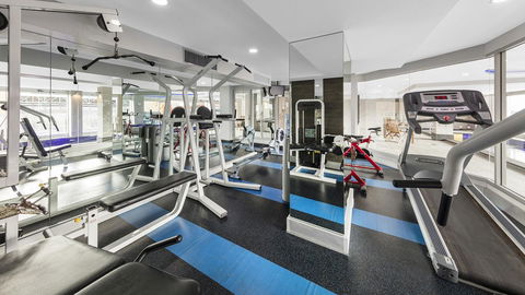 Oaks Adelaide Embassy Suites - Tourism Guide 5