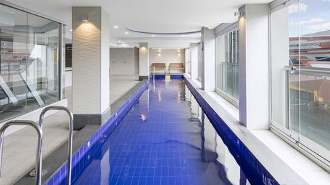 Oaks Adelaide Embassy Suites - Tourism Guide 8
