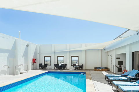 Stamford Plaza Adelaide - Tourism Guide 4
