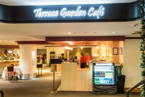Stamford Plaza Adelaide - Tourism Guide 43